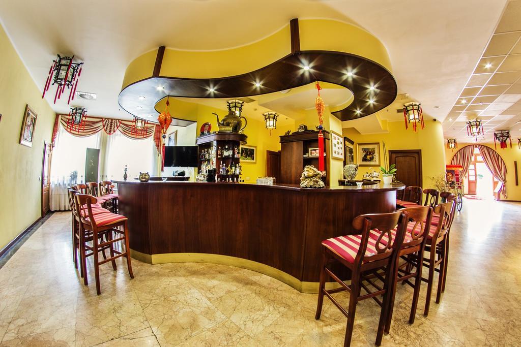 Hotel Pekin Wladyslawowo Exterior foto